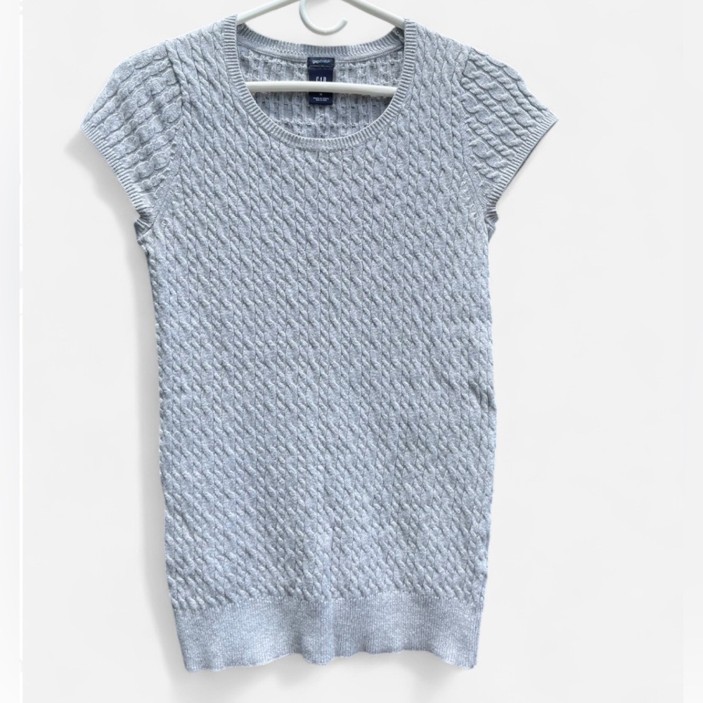 Gap Gray Short Sleeve Cable Knit Top